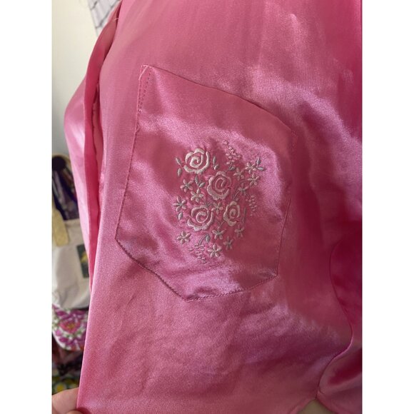 ⭐ 3/$15 Vintage Nicole Small Pink Satin Button Up Cropped PJ Short Set - Picture 2 of 11